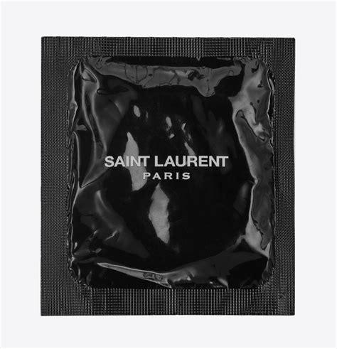 preservatif yves saint laurent|Saint Laurent lance sa gamme de préservatifs .